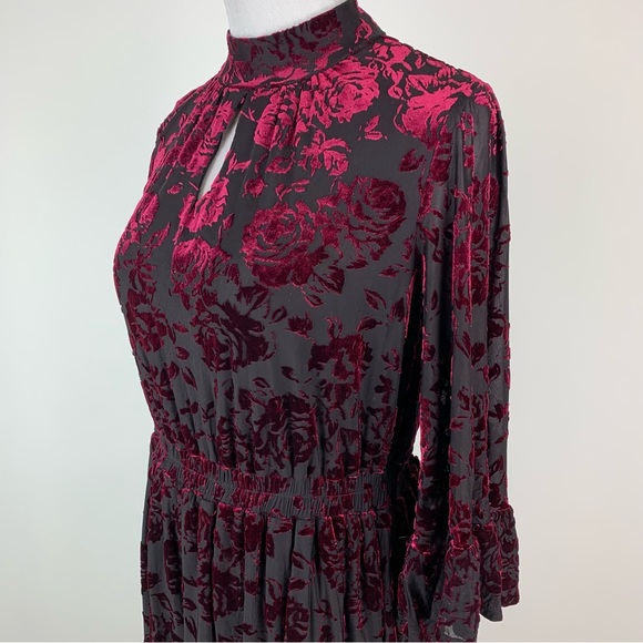 ModCloth Visionary Velvet Burnout Keyhole Dress Medium - Picture 9 of 16